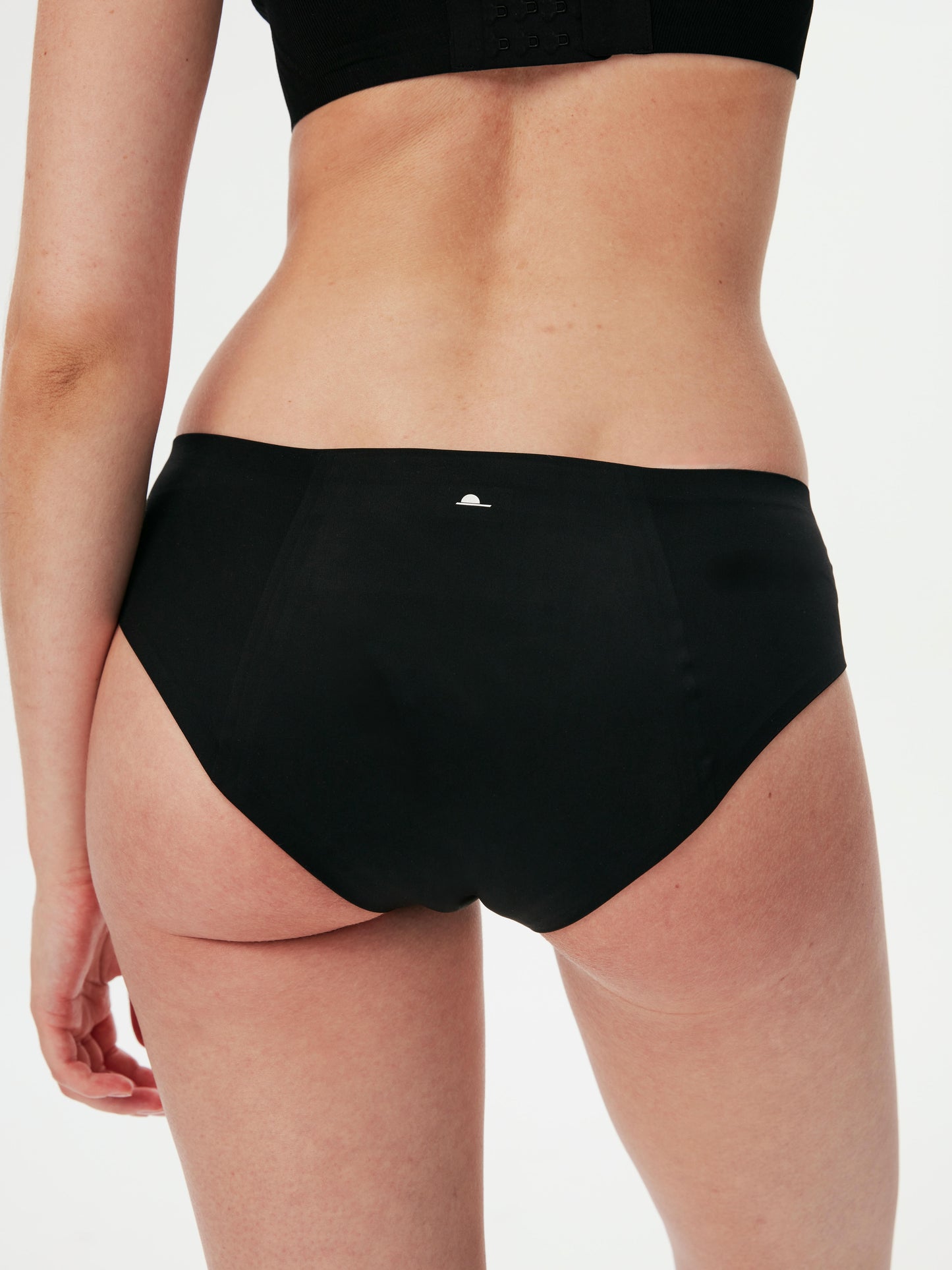 Seamless Mid Rise Brief